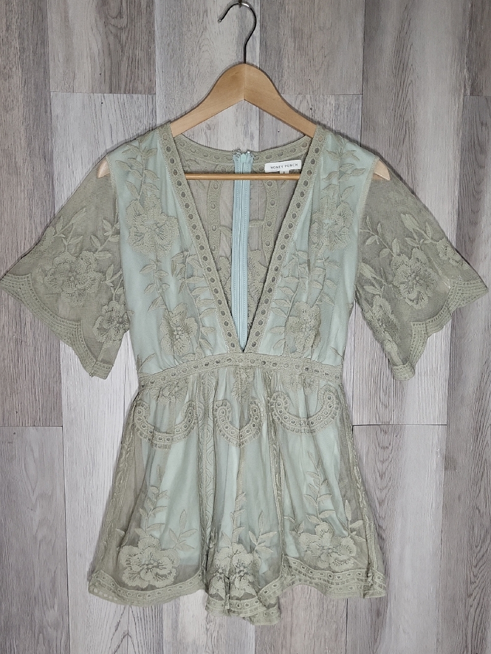 Honey Punch Lace Overlay Romper Womens Small Lined Boho Floral Festival‎ Summer